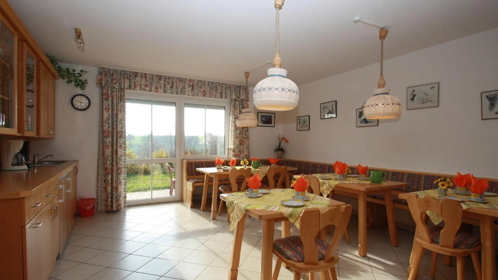 Beautiful Apartment In Rotthalmuenster With Garden